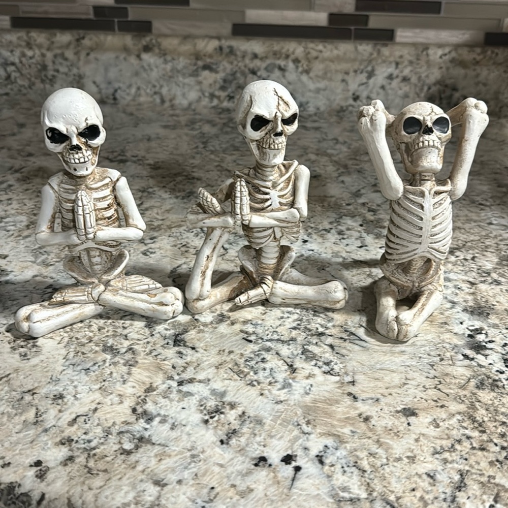 Yoga Skeleton Statues